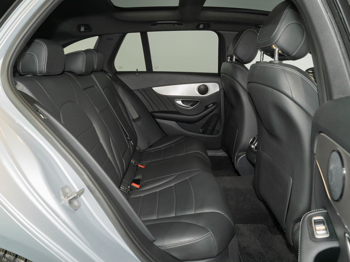 Mercedes-Benz C-Class 2018 - фото автомобиля