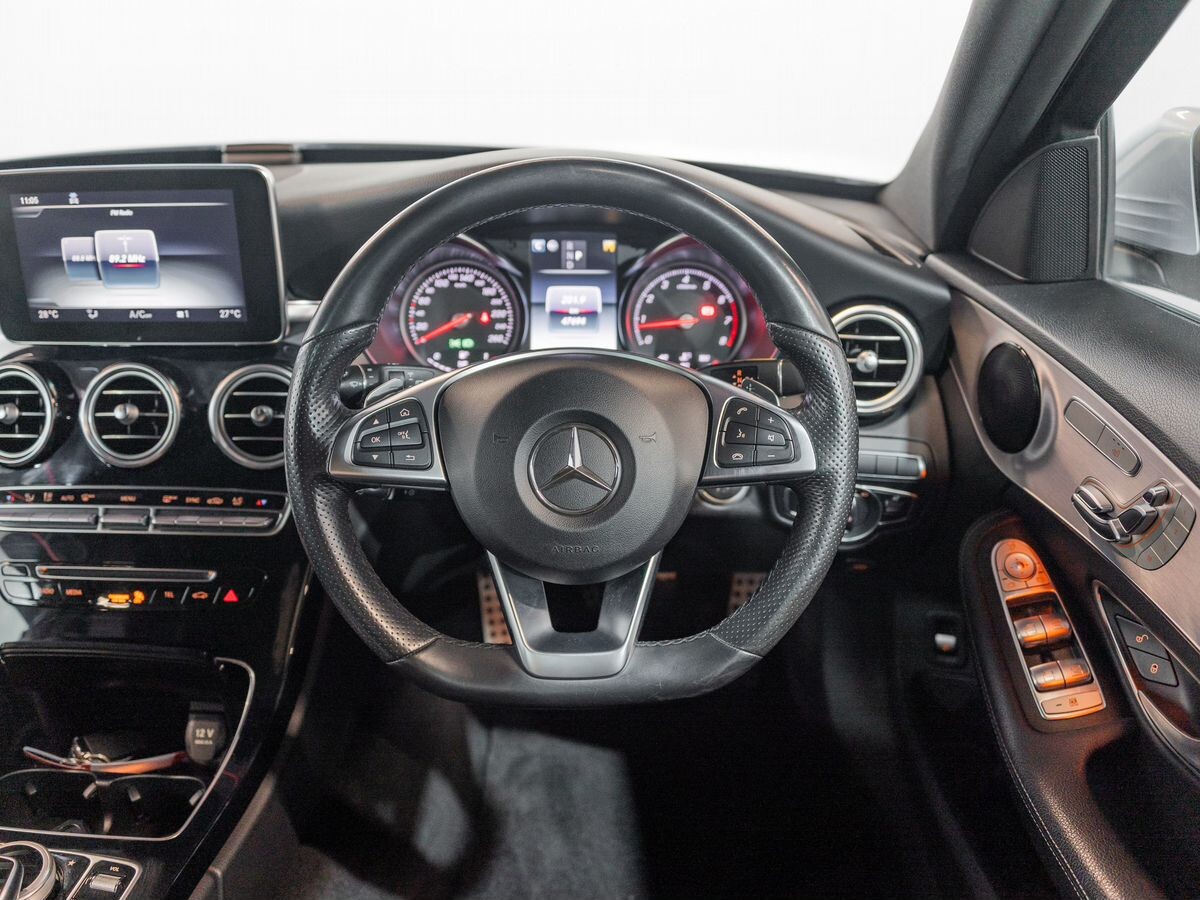 Mercedes-Benz C-Class 2018 - фото автомобиля