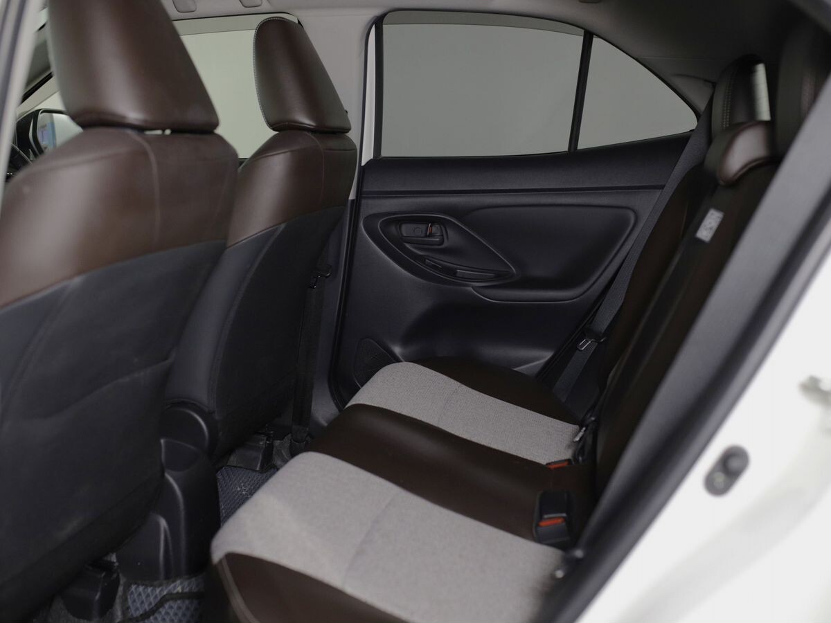 Toyota Yaris Cross 2020 - фото автомобиля