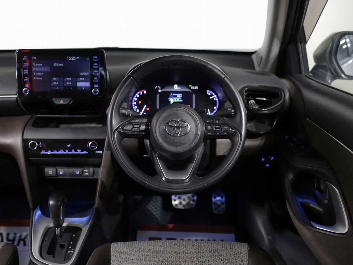 Toyota Yaris Cross 2020 - фото автомобиля