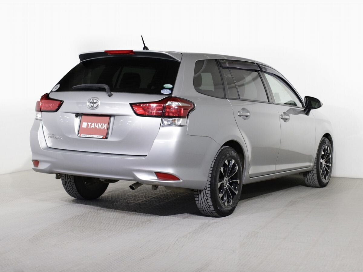 Toyota Corolla Fielder 2019 - фото автомобиля