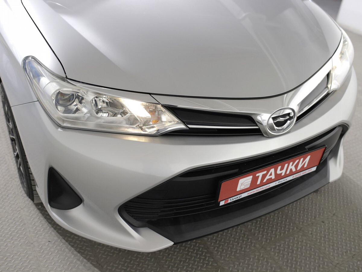 Toyota Corolla Fielder 2019 - фото автомобиля