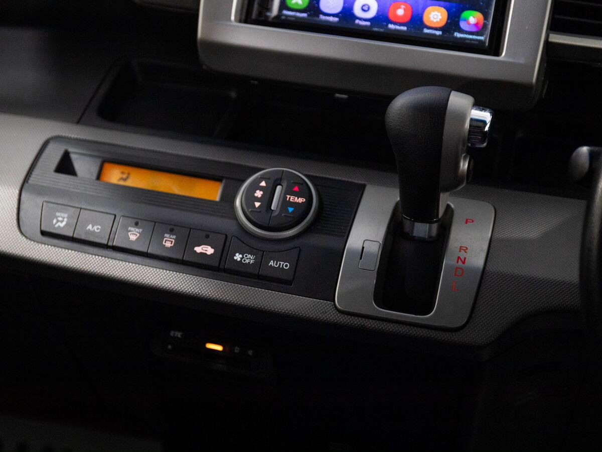 Honda Freed 2013 - фото автомобиля