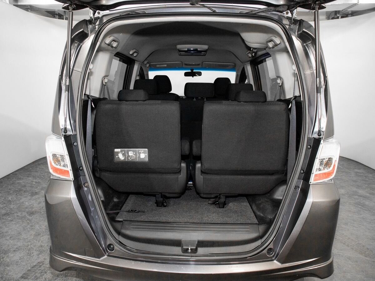 Honda Freed 2013 - фото автомобиля