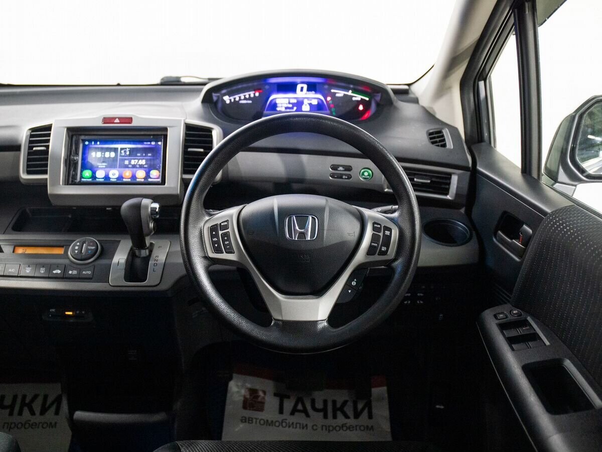 Honda Freed 2013 - фото автомобиля