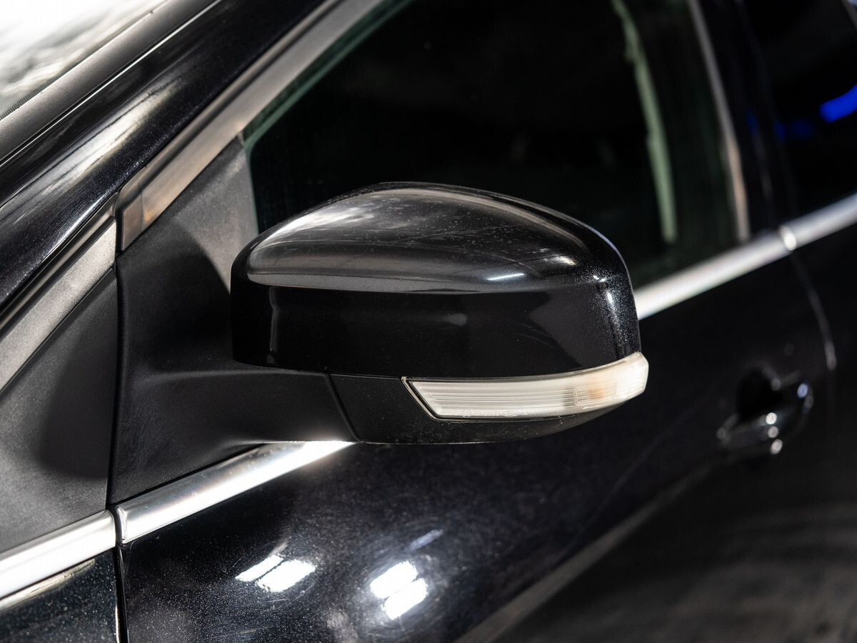 Ford Focus 2013 - фото автомобиля