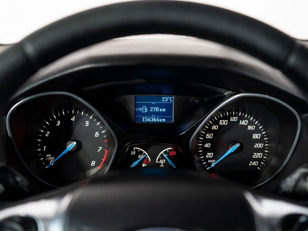 Ford Focus 2013 - фото автомобиля