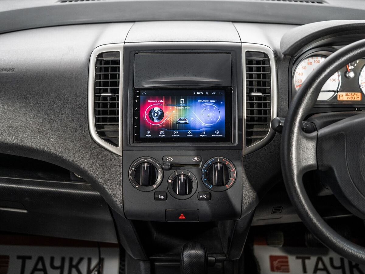 Nissan Wingroad 2017 - фото автомобиля