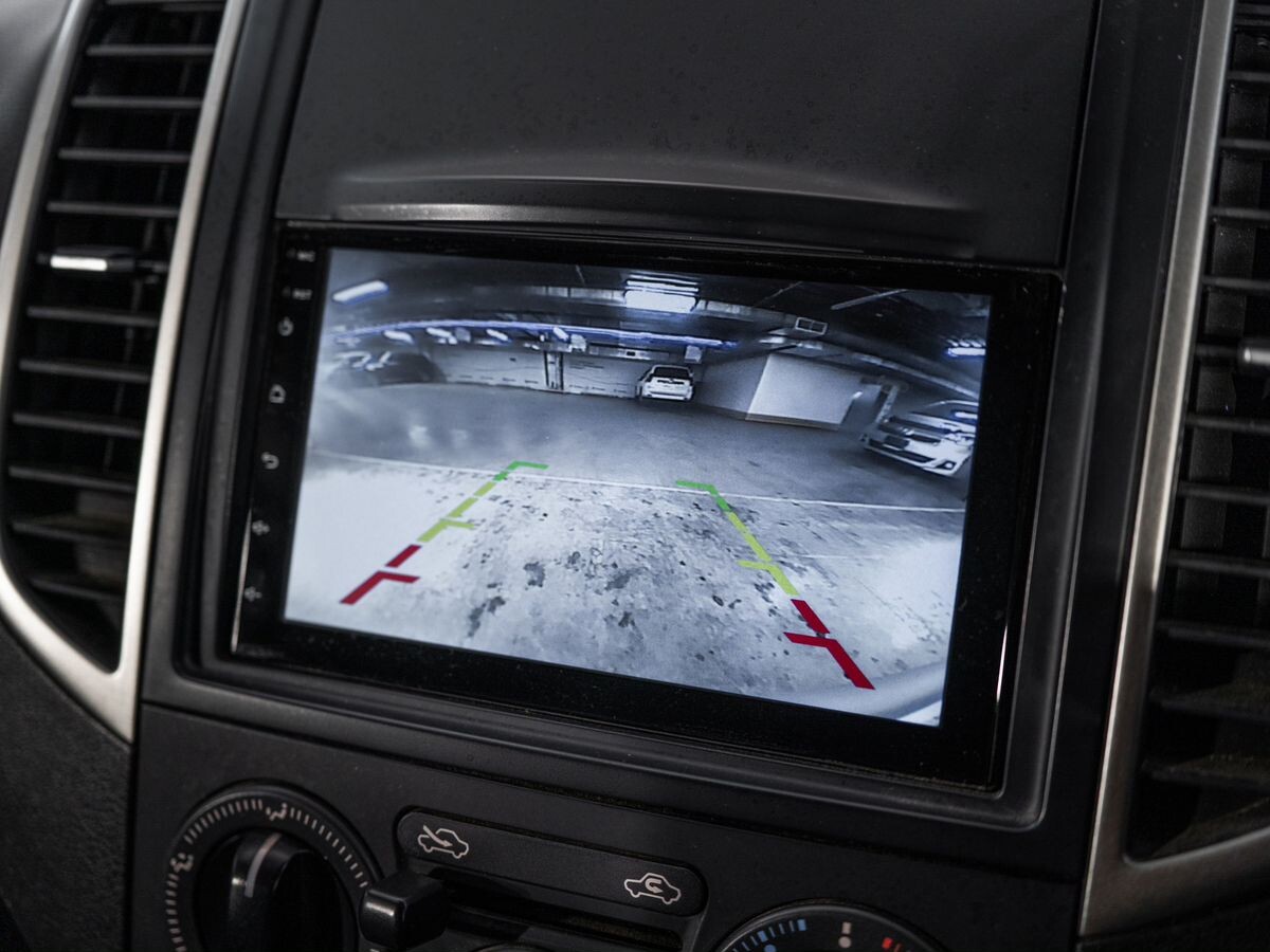 Nissan Wingroad 2017 - фото автомобиля