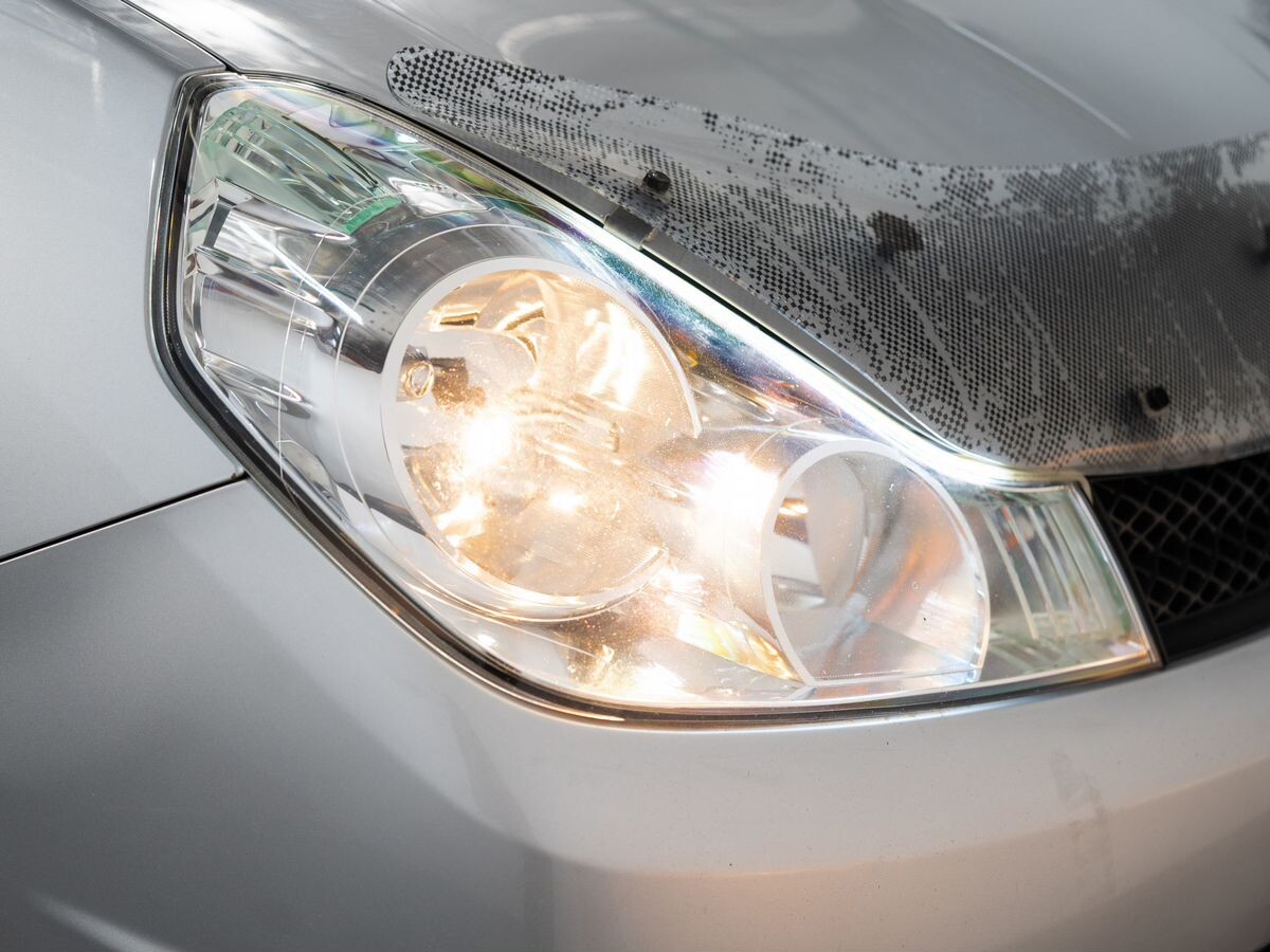 Nissan Wingroad 2017 - фото автомобиля