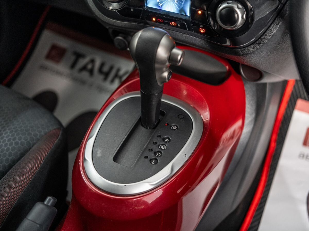 Nissan Juke 2011 - фото автомобиля