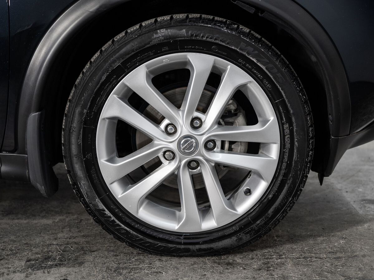 Nissan Juke 2011 - фото автомобиля