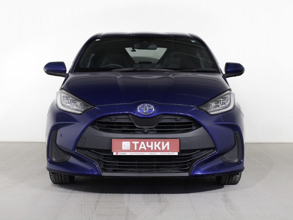Toyota Yaris 2020 - фото автомобиля