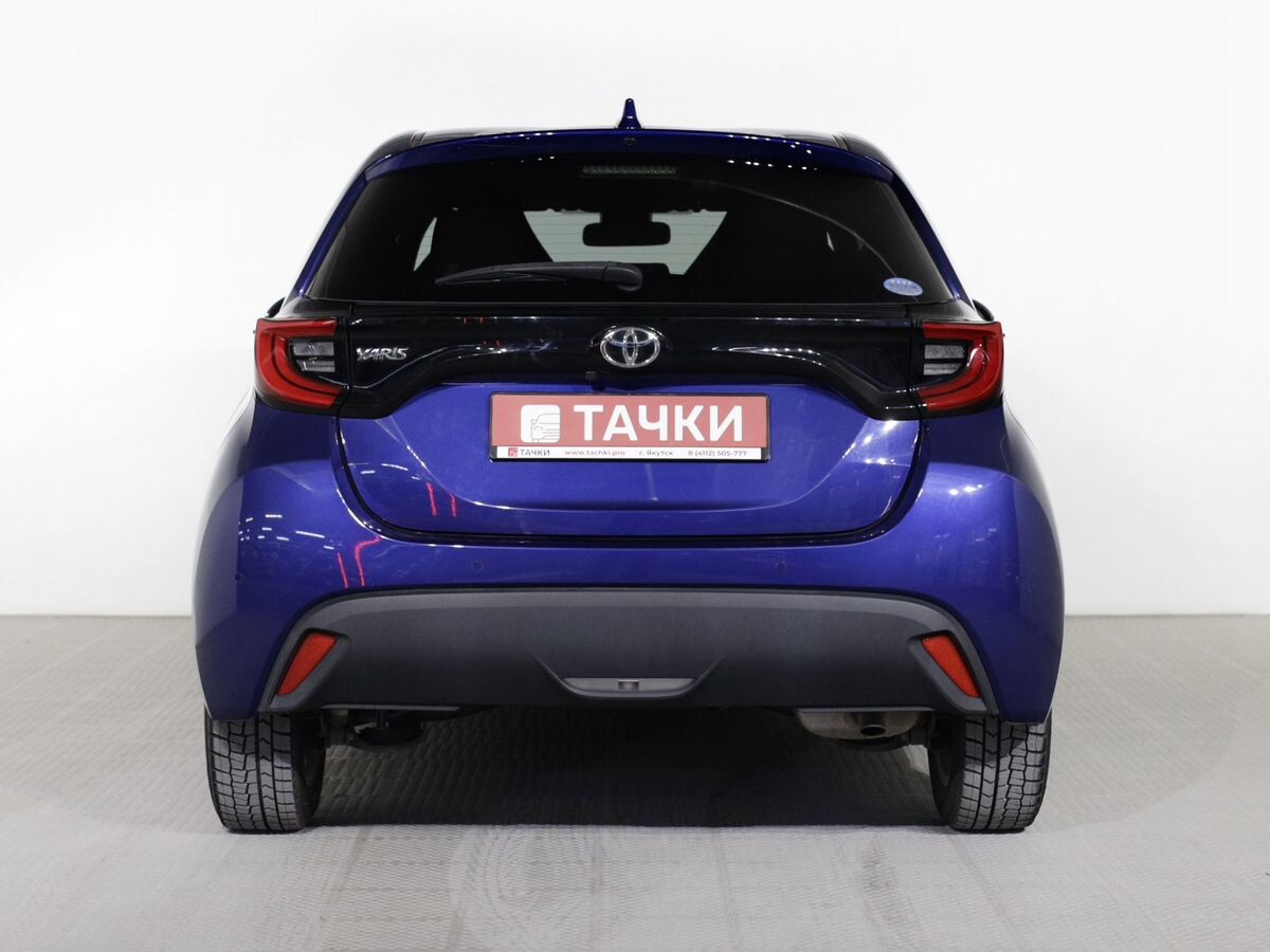 Toyota Yaris 2020 - фото автомобиля