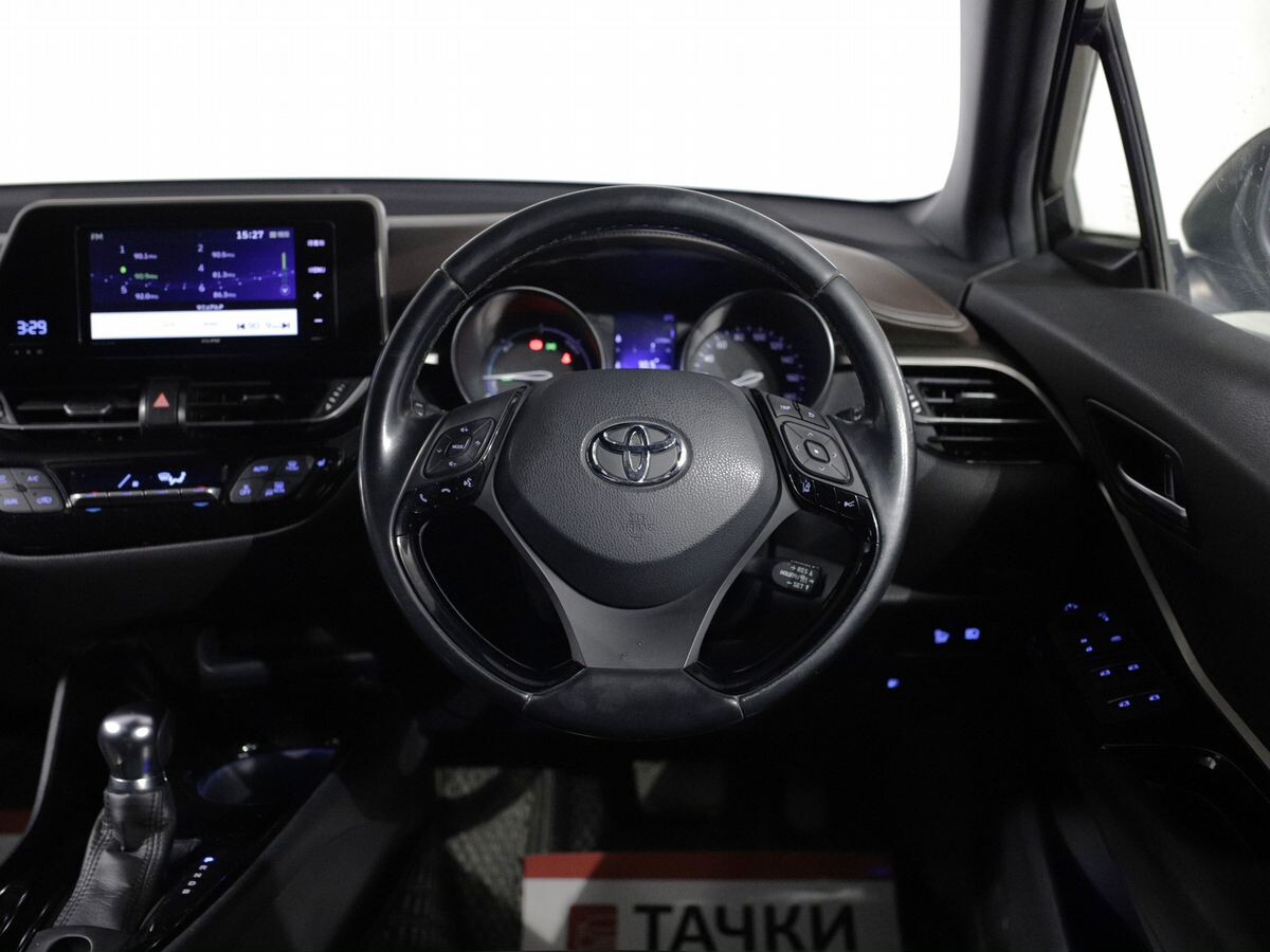 Toyota C-HR 2018 - фото автомобиля