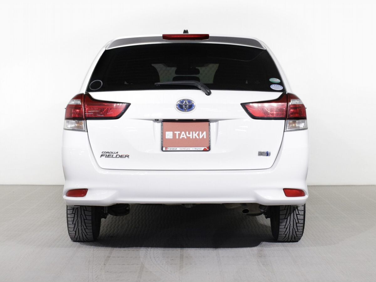 Toyota Corolla Fielder 2018 - фото автомобиля