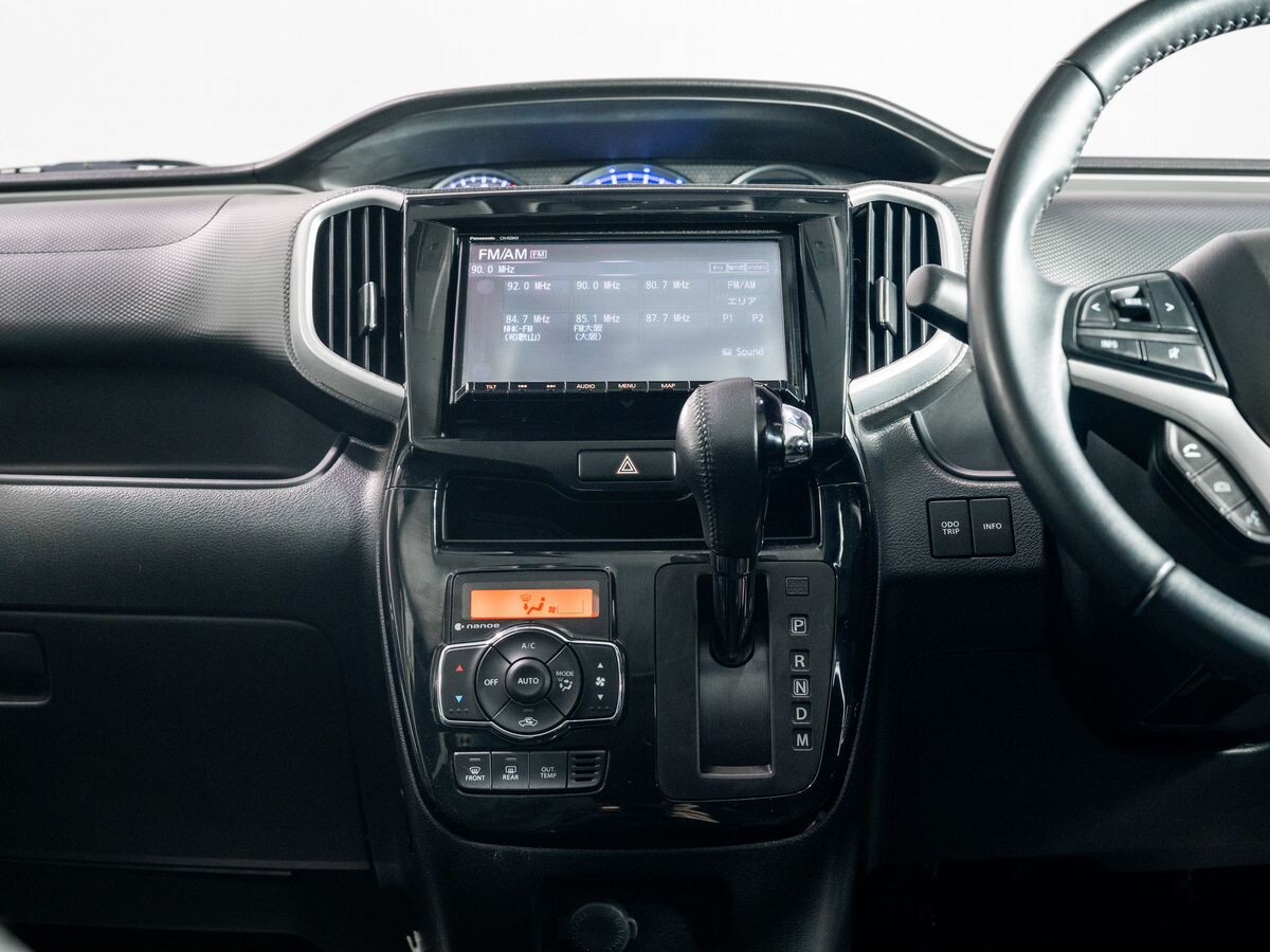 Suzuki Solio 2019 - фото автомобиля