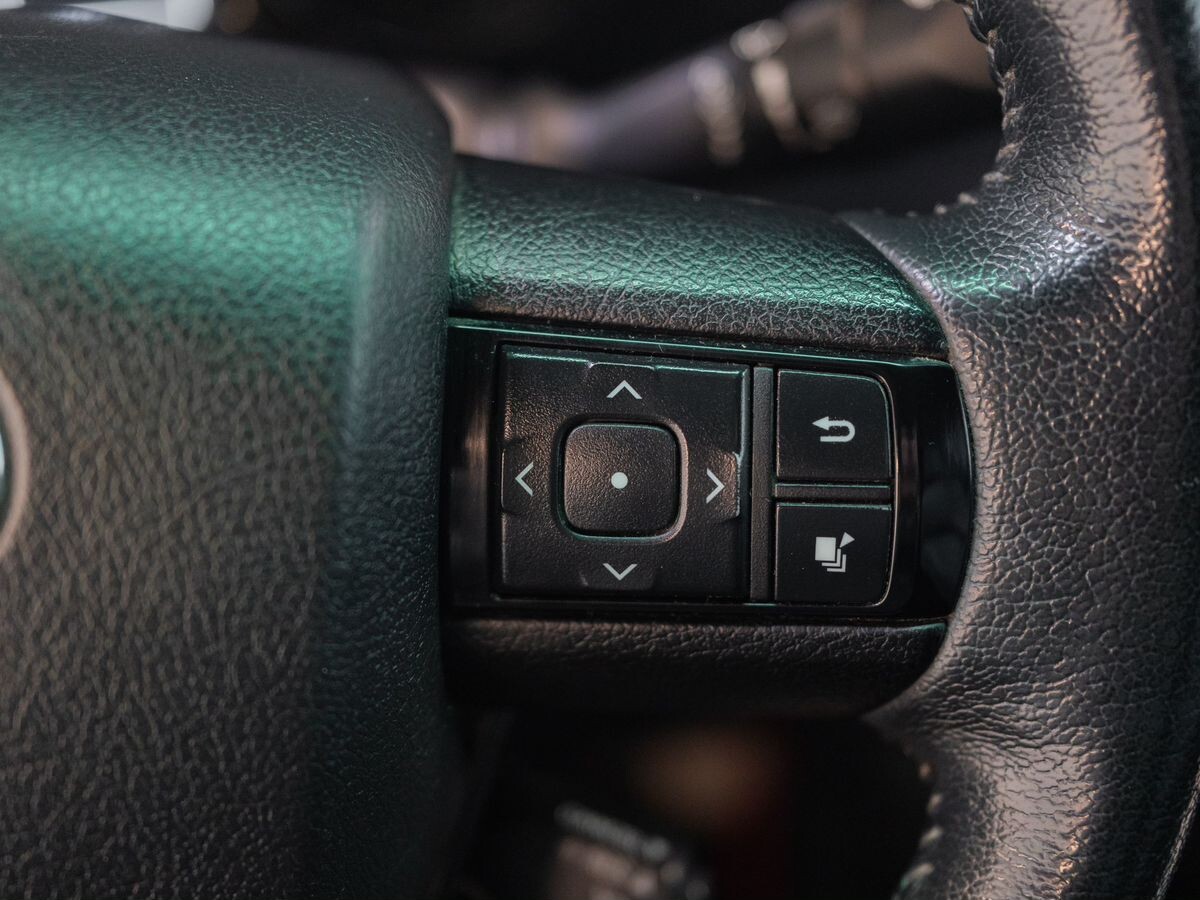 Toyota Hilux 2019 - фото автомобиля