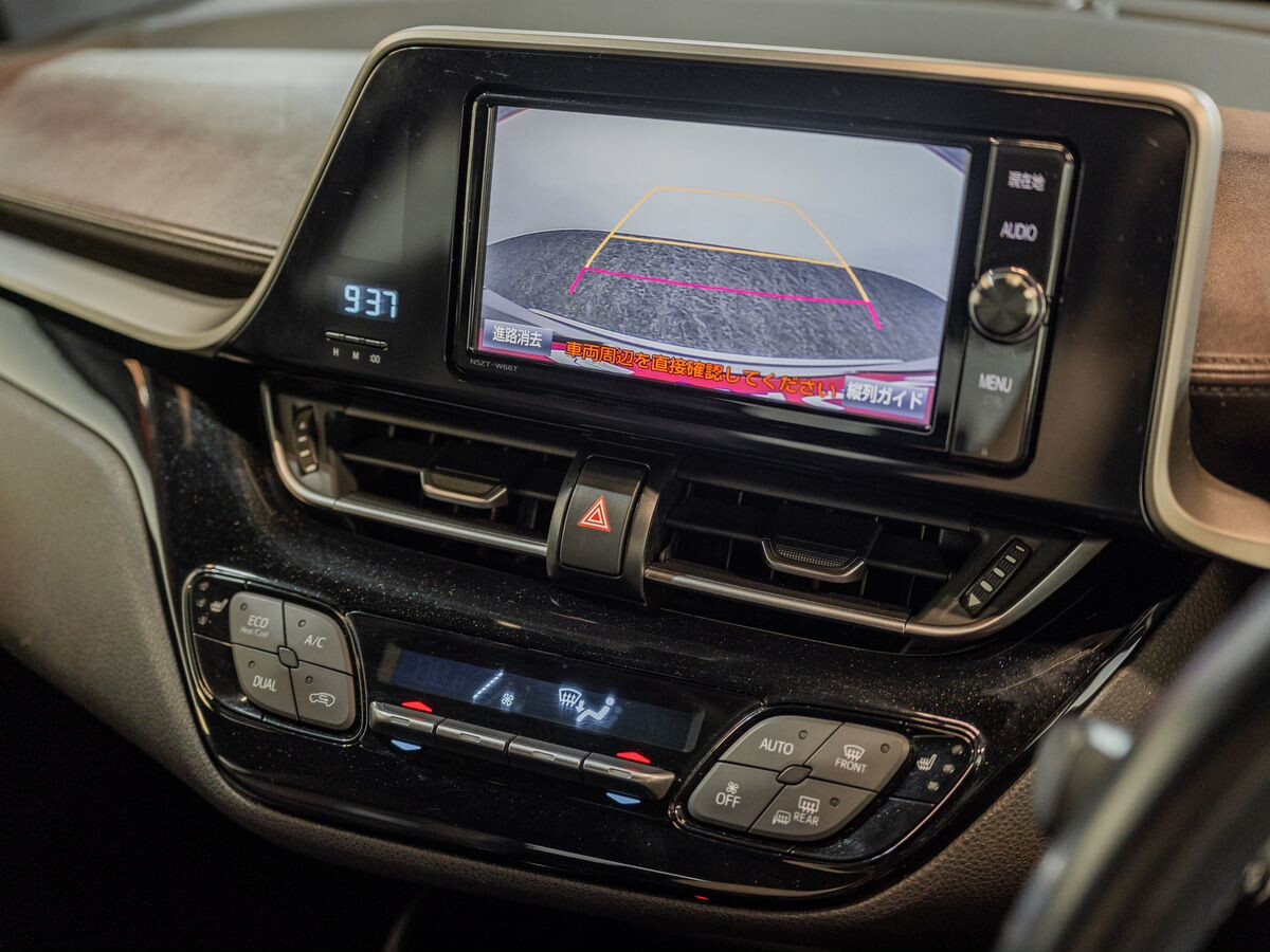 Toyota C-HR 2017 - фото автомобиля