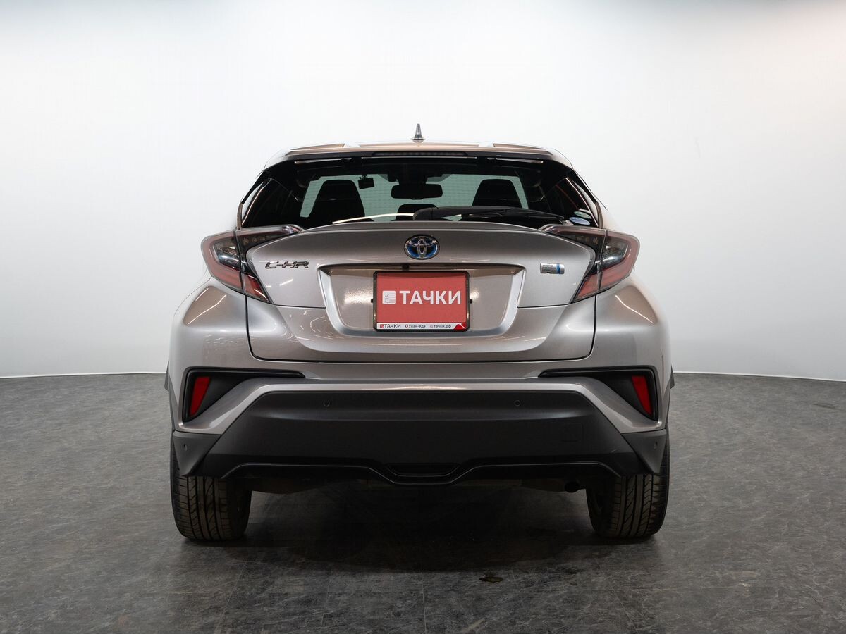Toyota C-HR 2017 - фото автомобиля