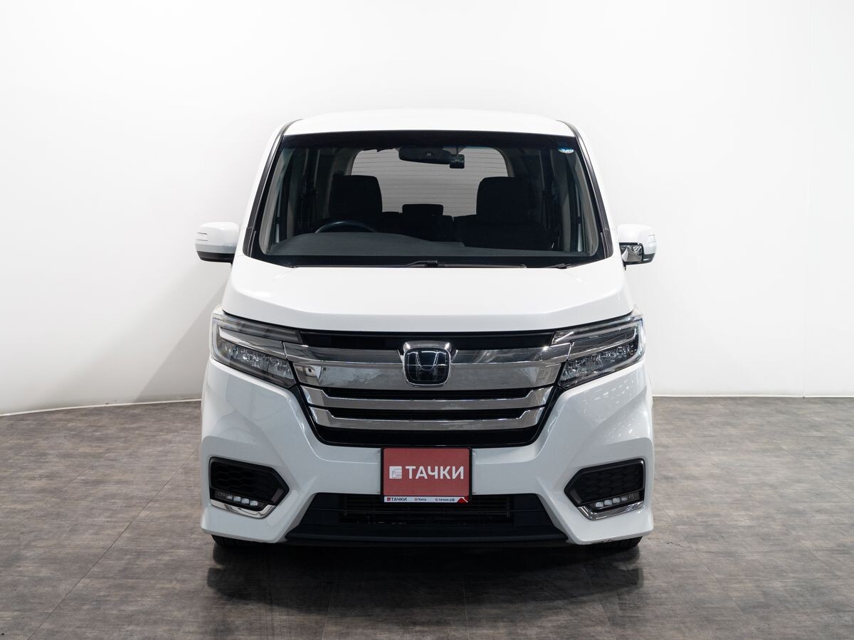Honda Stepwgn 2020 - фото автомобиля