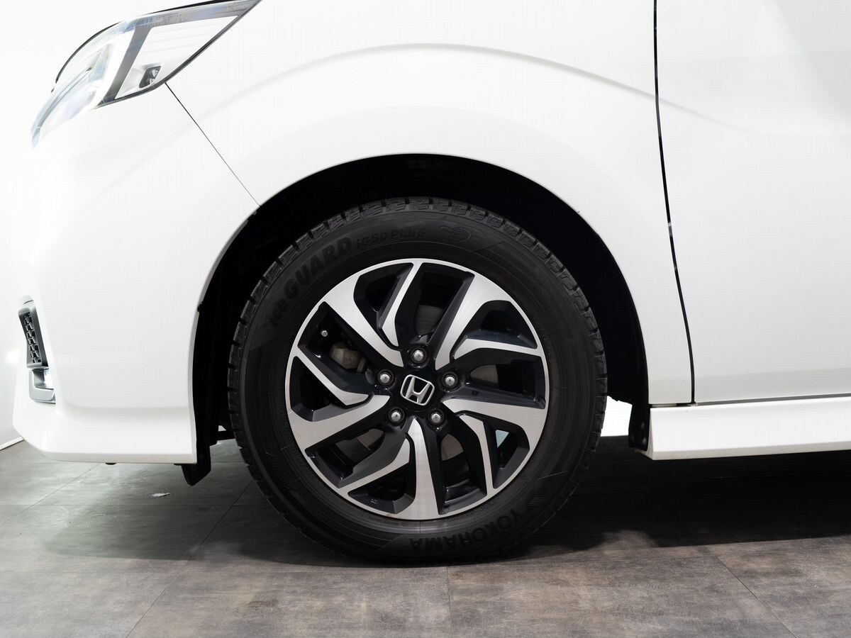 Honda Stepwgn 2020 - фото автомобиля