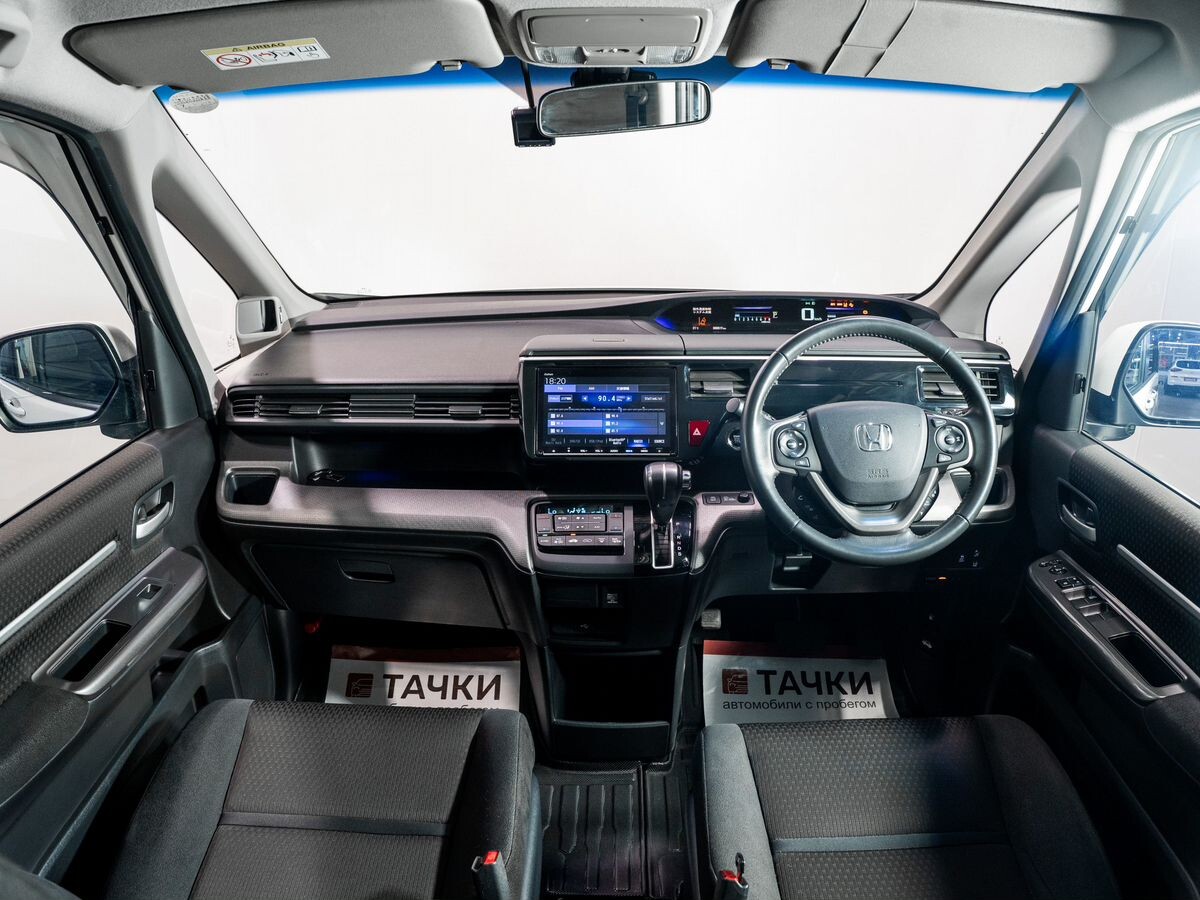 Honda Stepwgn 2020 - фото автомобиля