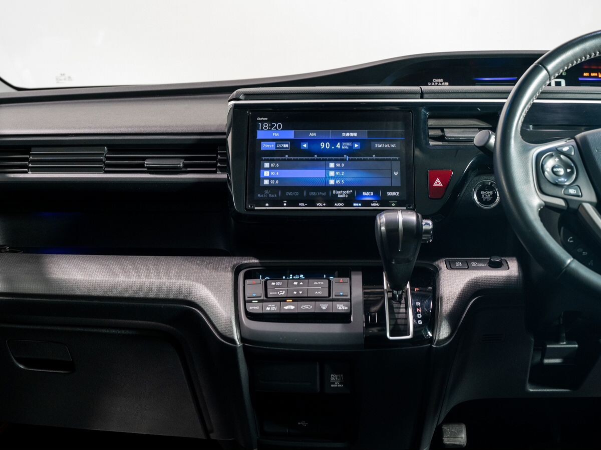 Honda Stepwgn 2020 - фото автомобиля