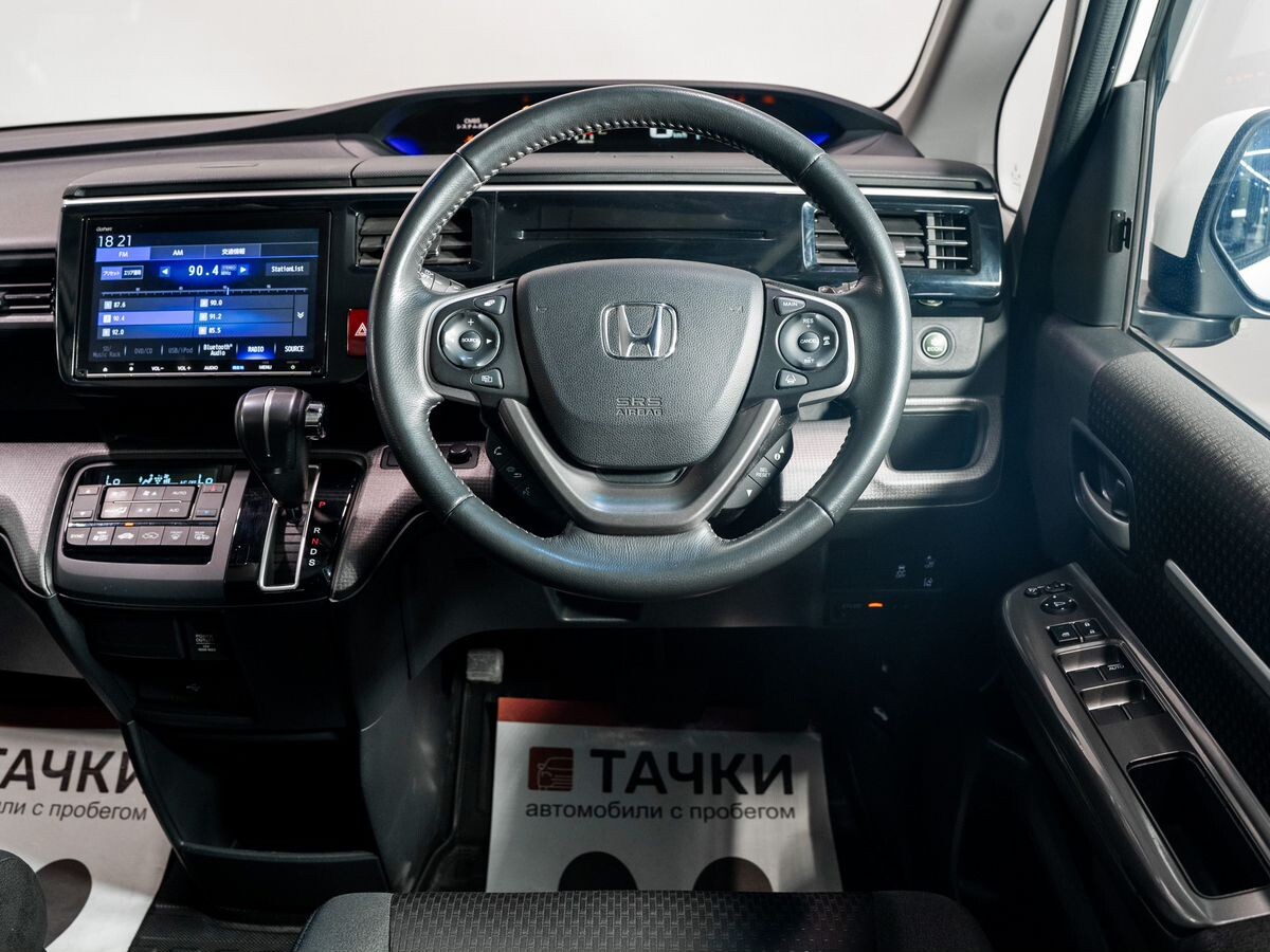 Honda Stepwgn 2020 - фото автомобиля