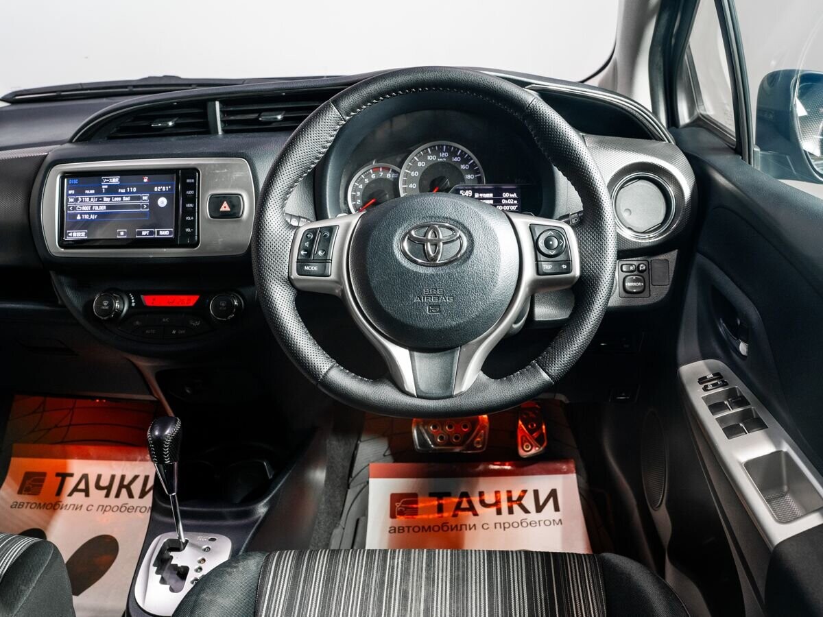 Toyota Vitz 2014 - фото автомобиля