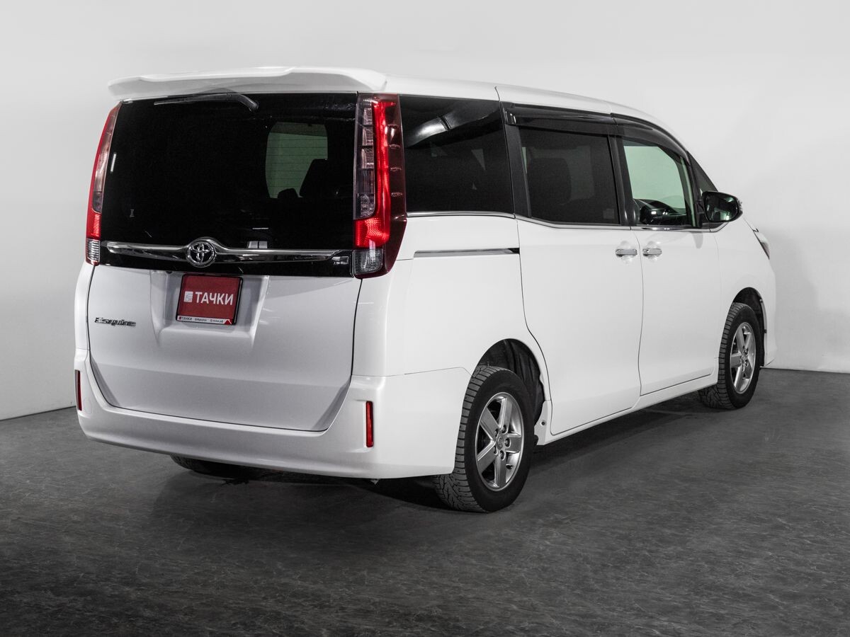 Toyota Esquire 2016 - фото автомобиля
