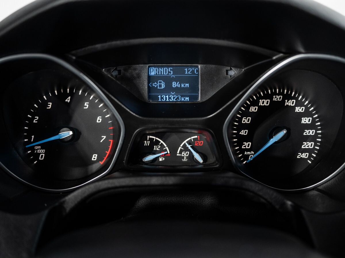 Ford Focus 2013 - фото автомобиля