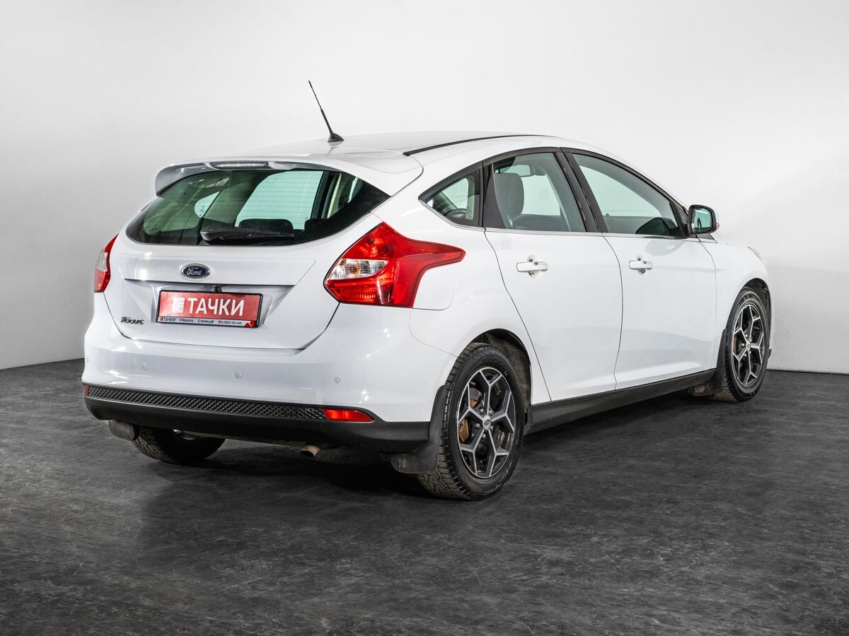 Ford Focus 2013 - фото автомобиля
