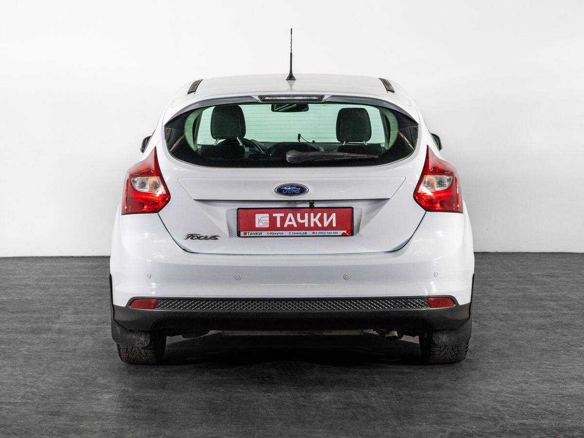 Ford Focus 2013 - фото автомобиля