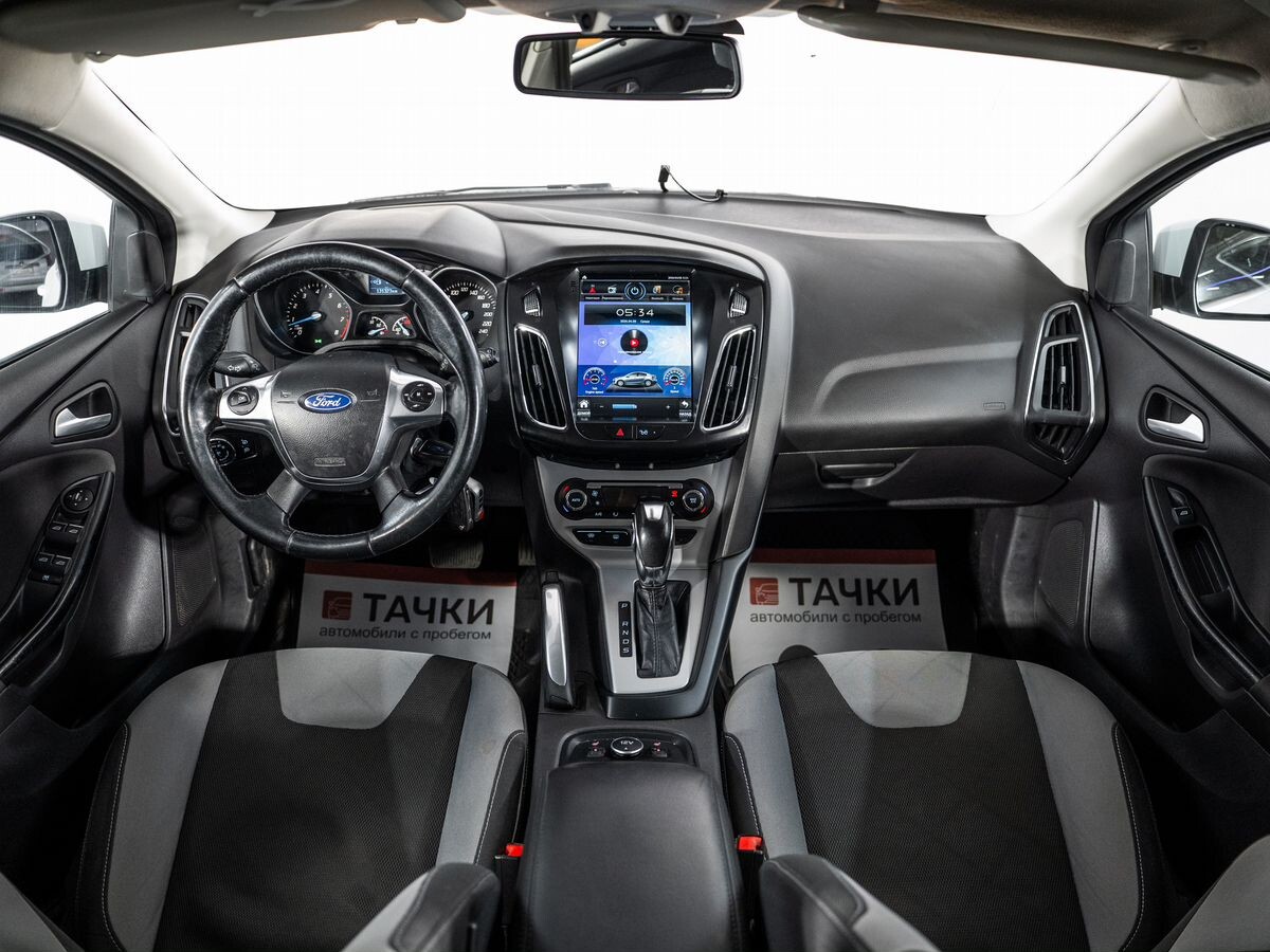 Ford Focus 2013 - фото автомобиля