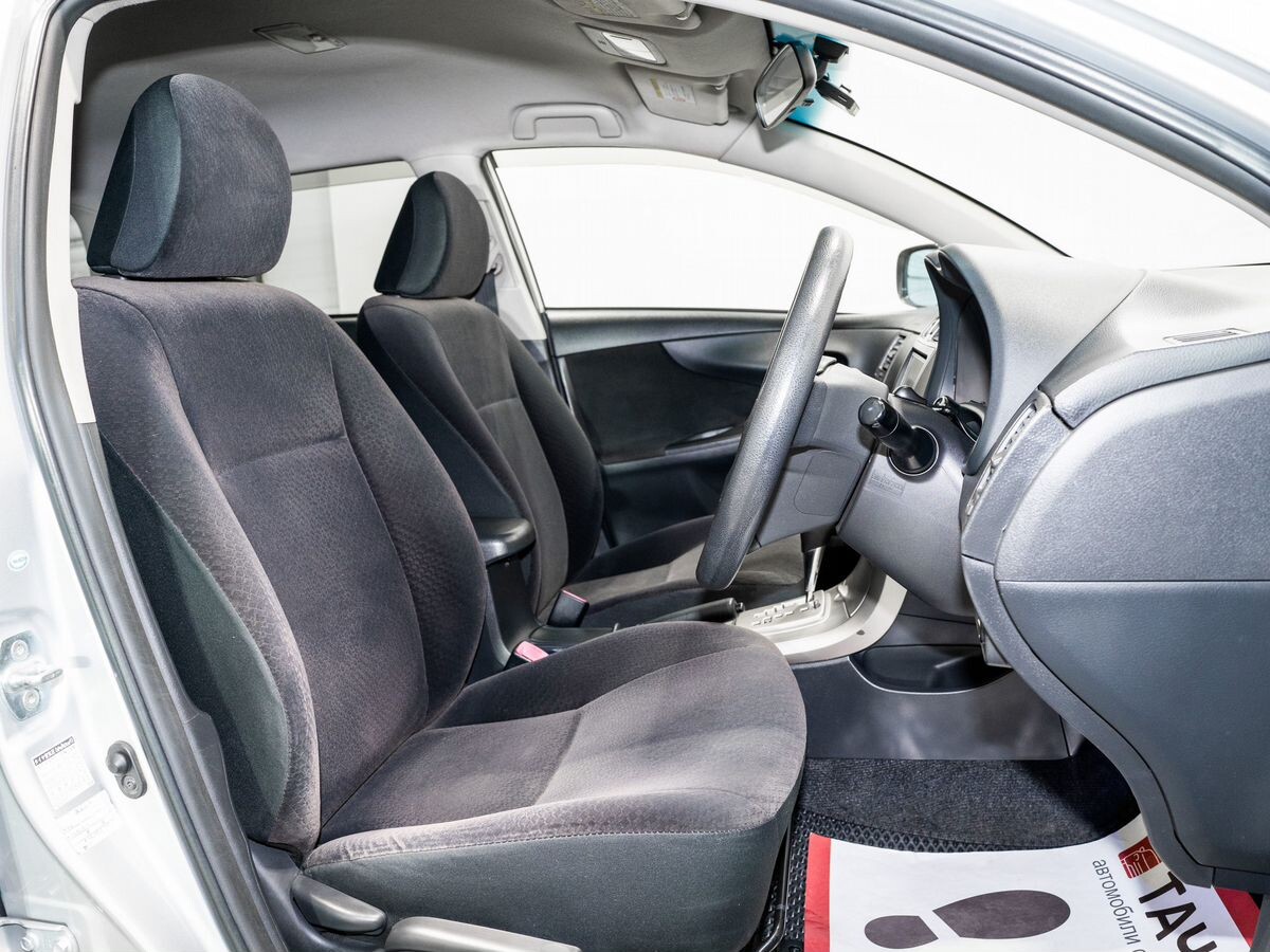 Toyota Corolla Fielder 2012 - фото автомобиля