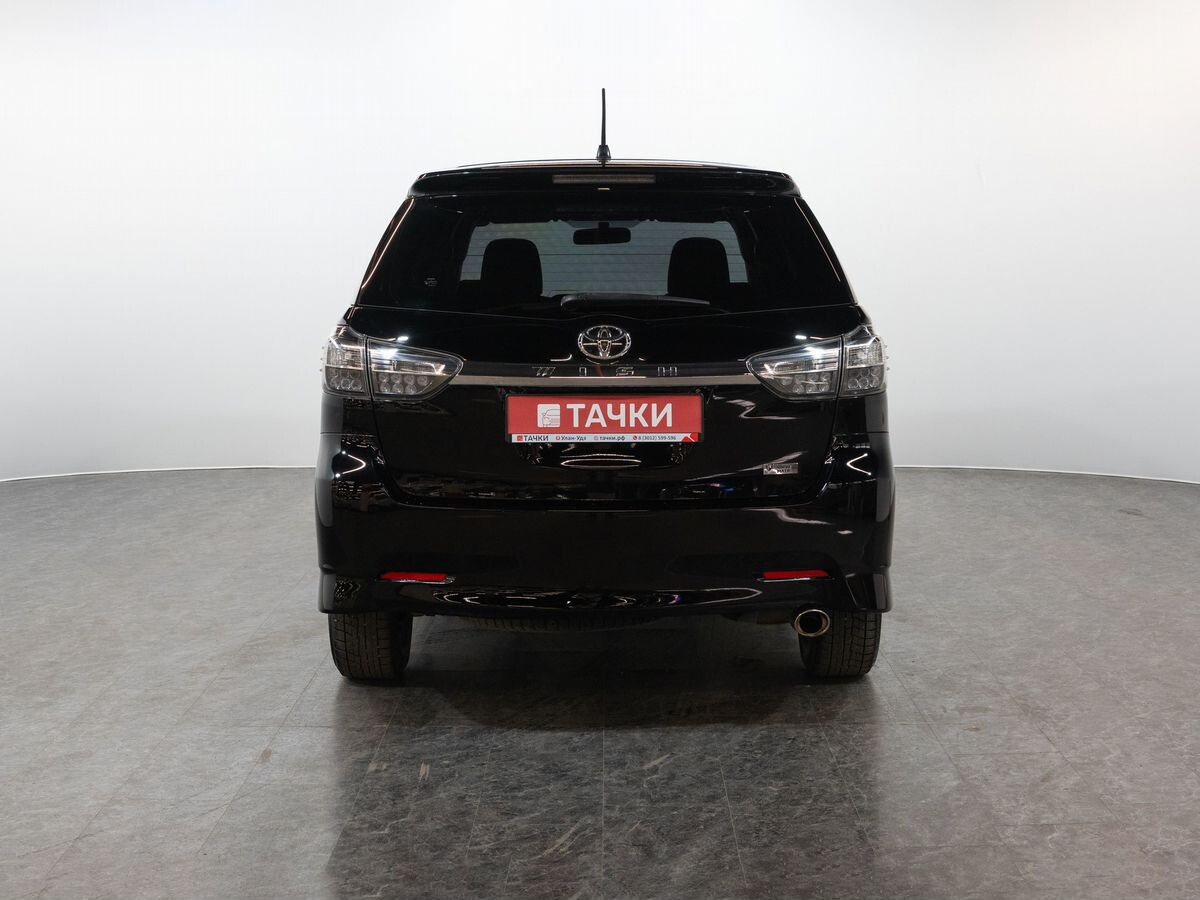 Toyota Wish 2013 - фото автомобиля