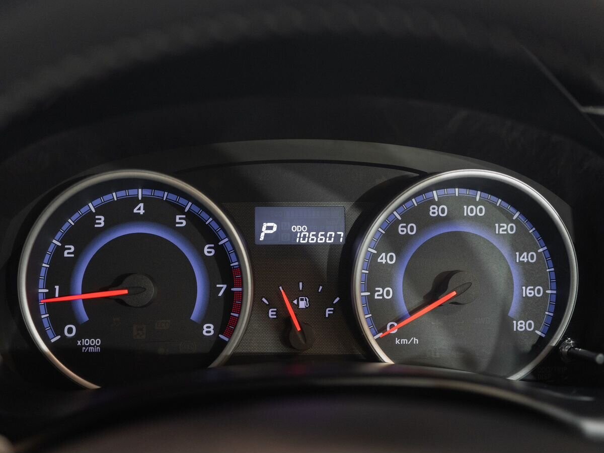 Toyota Wish 2013 - фото автомобиля