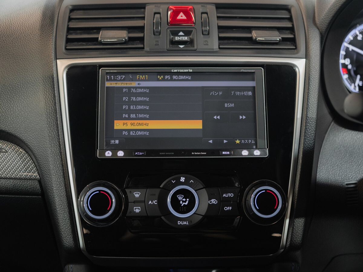 Subaru Levorg 2015 - фото автомобиля