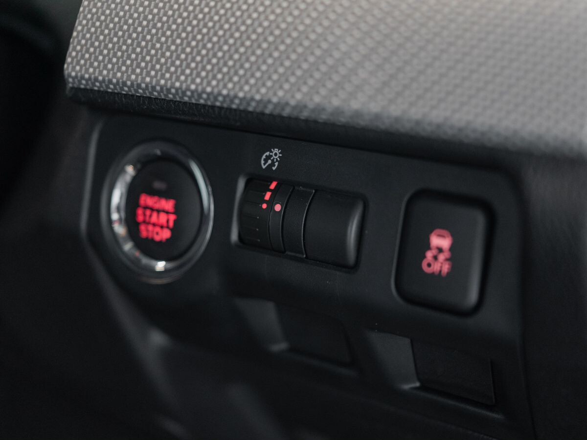 Subaru Levorg 2015 - фото автомобиля