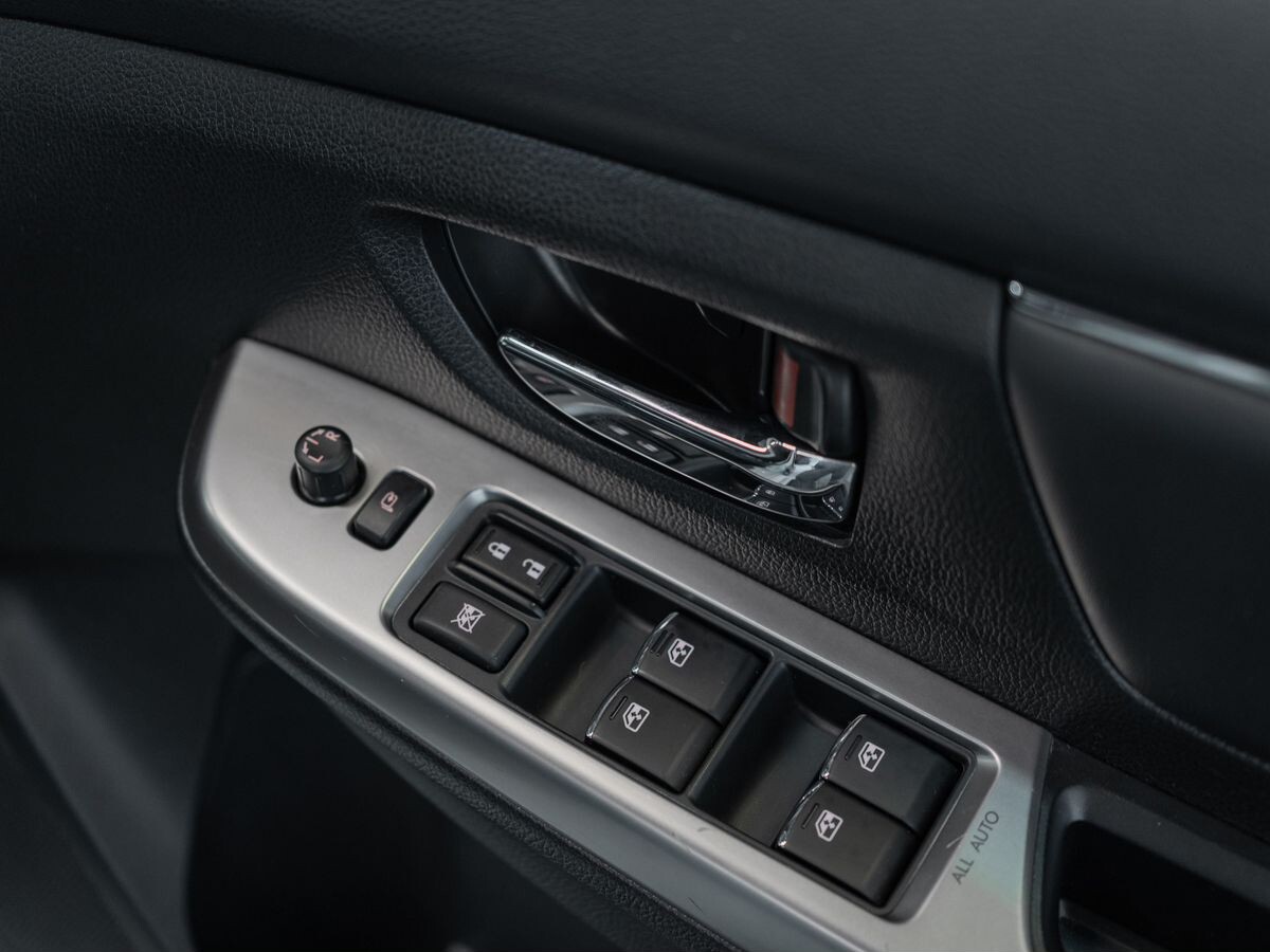 Subaru Levorg 2015 - фото автомобиля