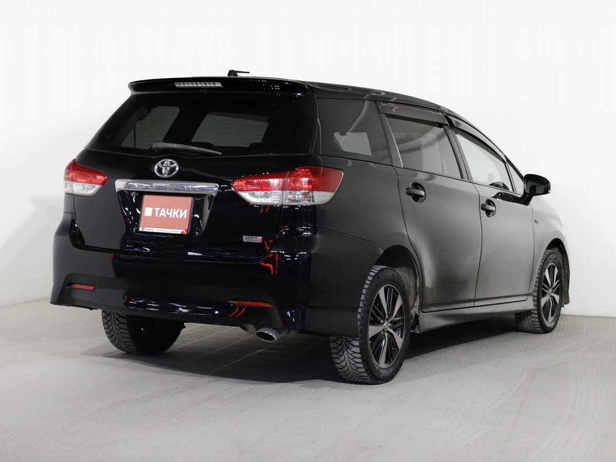 Toyota Wish 2011 - фото автомобиля