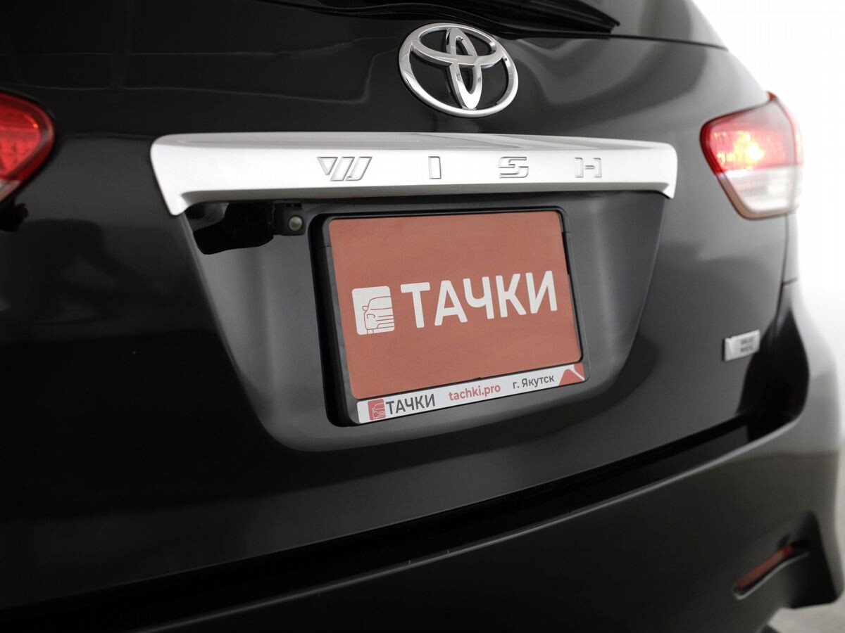 Toyota Wish 2011 - фото автомобиля