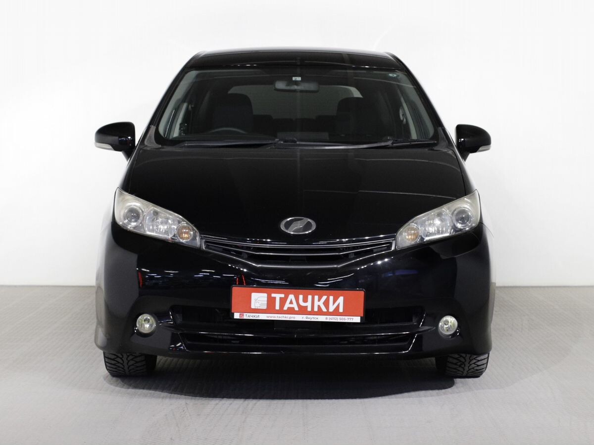 Toyota Wish 2011 - фото автомобиля