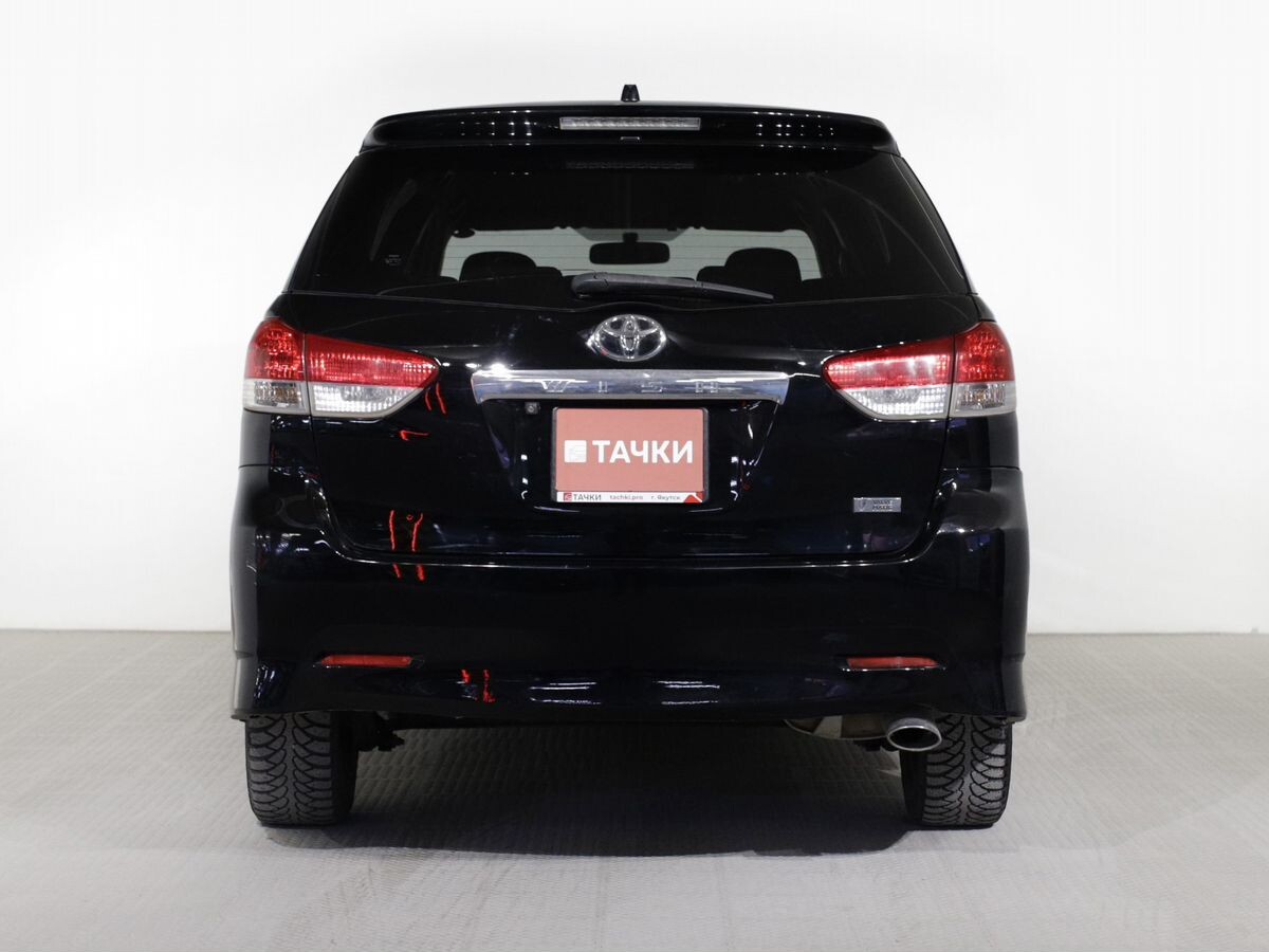 Toyota Wish 2011 - фото автомобиля