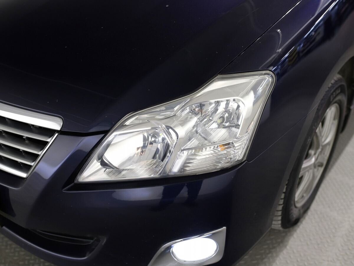 Toyota Premio 2011 - фото автомобиля