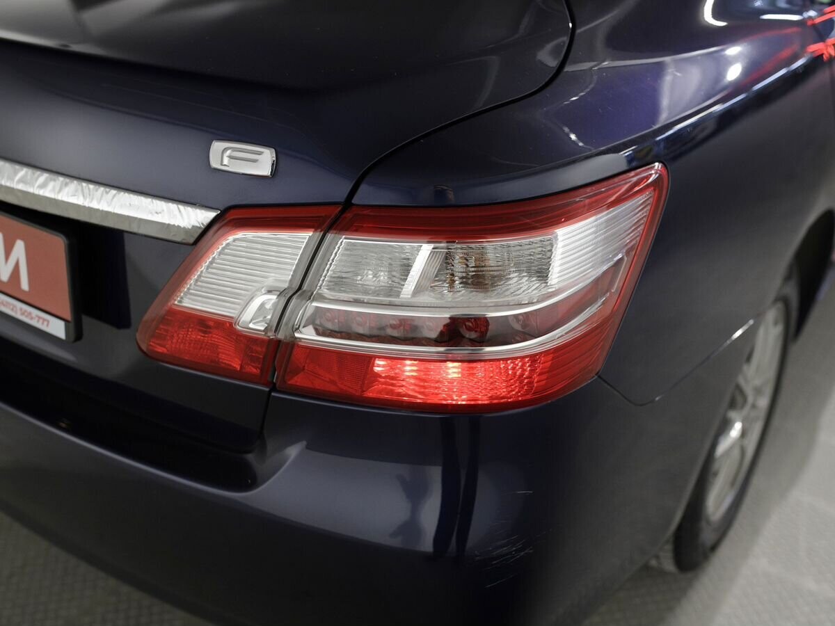 Toyota Premio 2011 - фото автомобиля