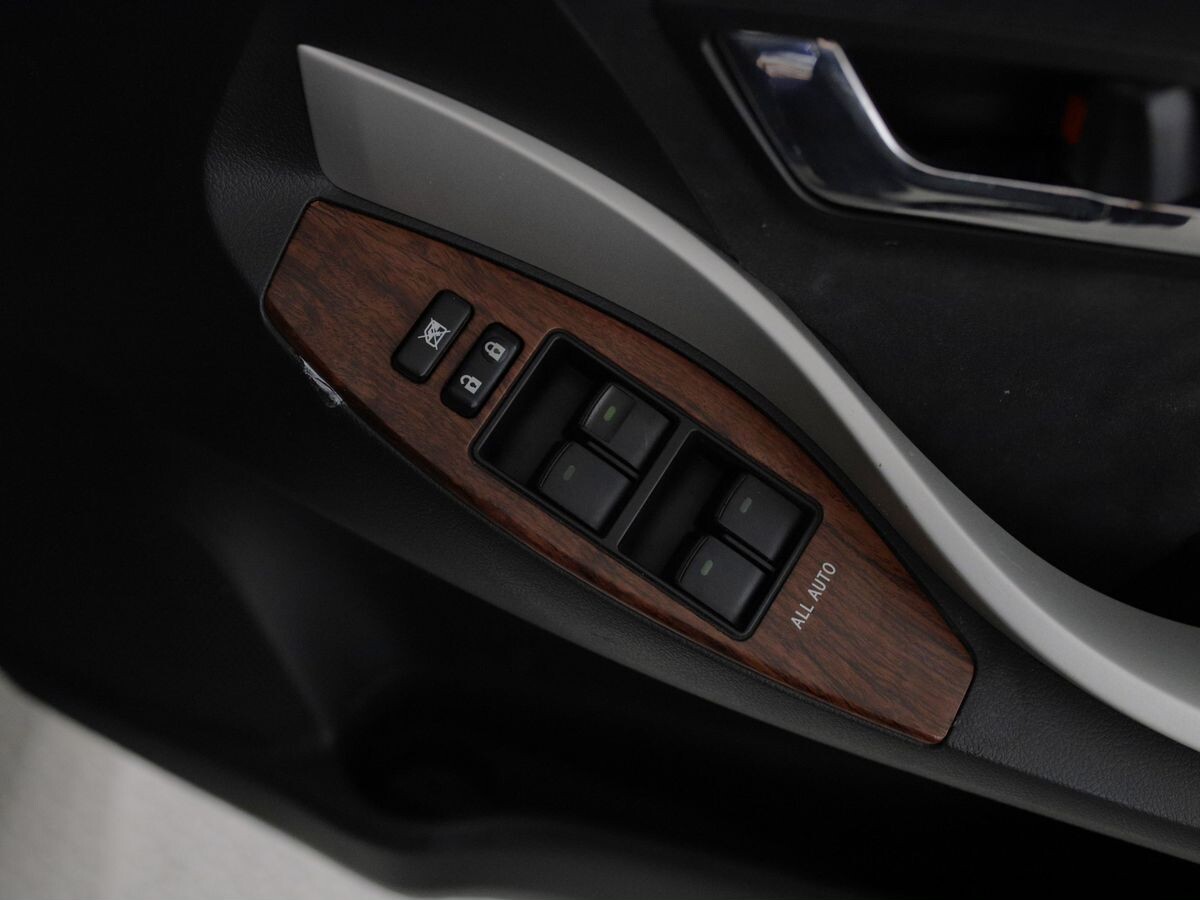 Toyota Premio 2011 - фото автомобиля