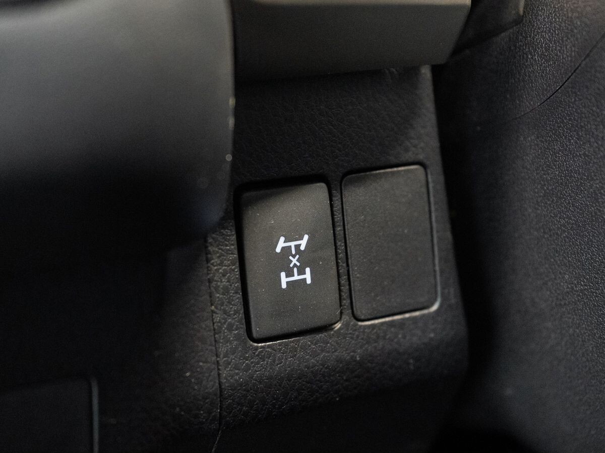 Toyota RAV4 2013 - фото автомобиля