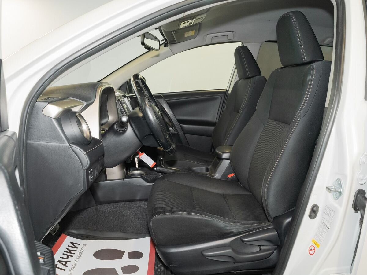 Toyota RAV4 2013 - фото автомобиля